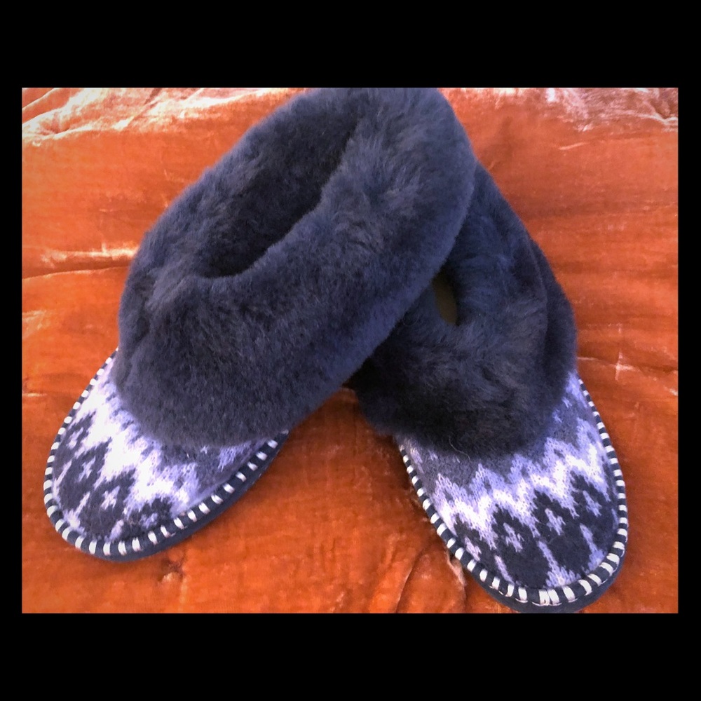 COPY - Ugg slippers